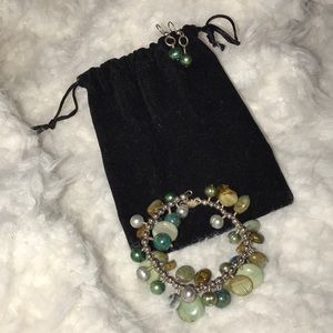 Precious stones and fresh water pearl set